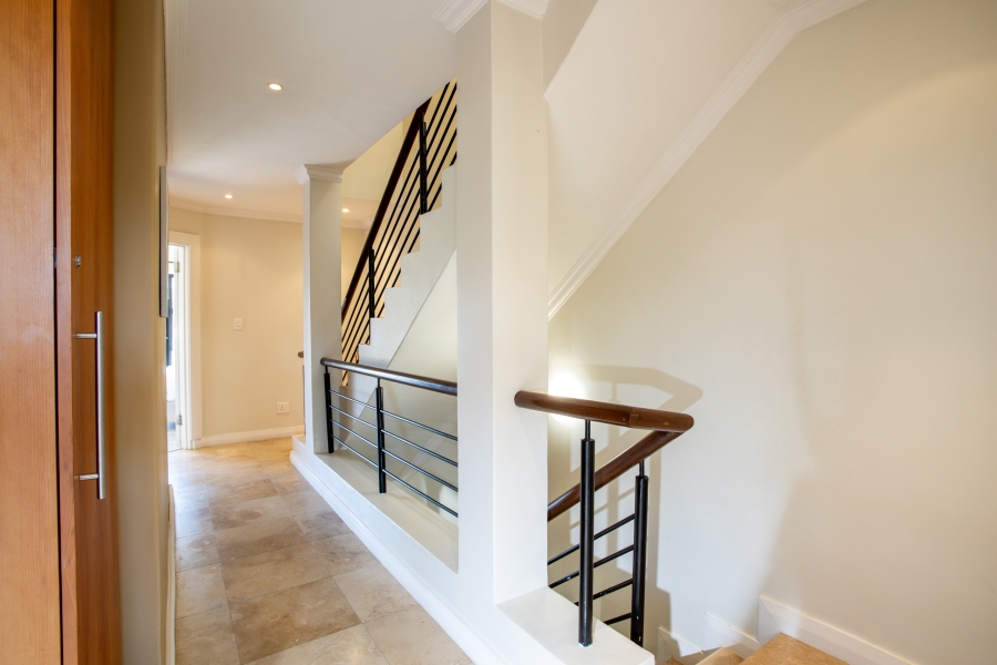 To Let 4 Bedroom Property for Rent in Pearl Valley at Val de Vie Western Cape